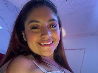 Webcam model ValmontAlessia from XLoveCam