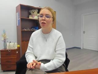 Webcam model VelaEma from XLoveCam