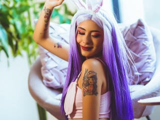 Webcam model VelvetMusee from XLoveCam