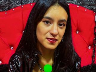 Webcam model VennusGhirls from XLoveCam