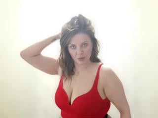 Webcam model VeronikaGoldy from XLoveCam