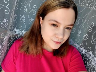 Webcam model VeronikaNika from XLoveCam