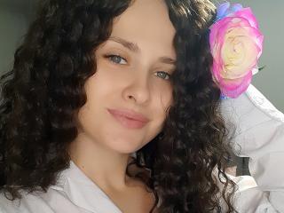 Webcam model VictoryaPeony from XloveCam