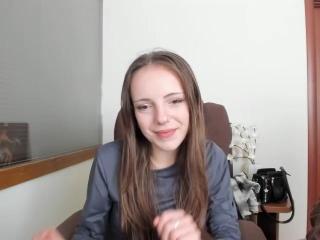 Webcam model Vireneiia from XLoveCam
