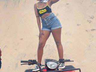 Webcam model Winney-hot from XLoveCam
