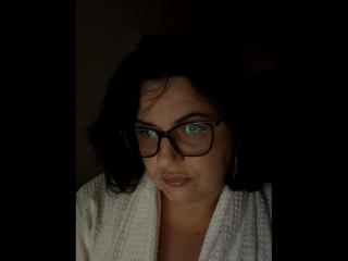 Webcam model YnnaForU from XLoveCam