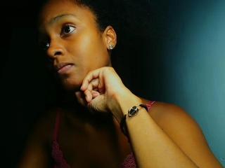 ZairaDivineLive Webcam