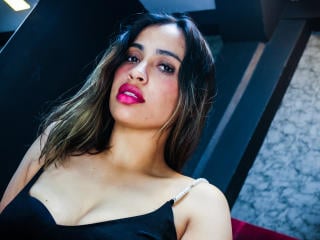 Profile and Statistics for ZoeMilan on XLoveCam