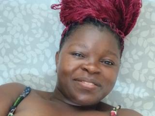 Webcam model ZoeValerie from XLoveCam