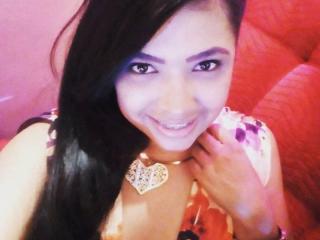 Picture of the sexy profile of KarlaGlow, for a very hot webcam live show !