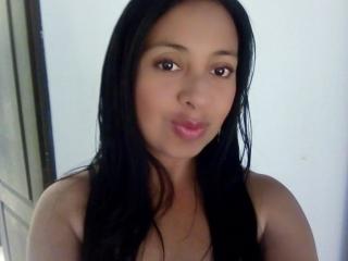 Picture of the sexy profile of MelanyHunter, for a very hot webcam live show !