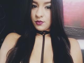 Foto de perfil sexy de la modelo NahomiJoy, ¡disfruta de un show webcam muy caliente!
