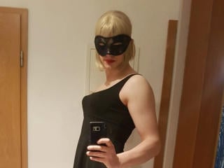 slaveben1-hot Live Cam on XLoveCam