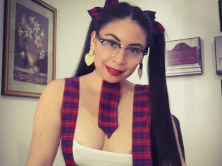 Watch  JuanitaNaughty live on cam at XLoveCam