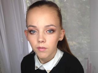 Photo of JeannieTina