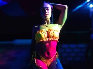 Watch KatarinaFoxx live on cam at XLoveCam