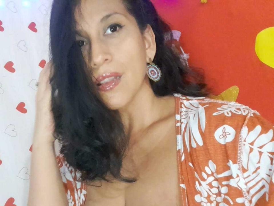KattyBoobsLove — live cam photo 2