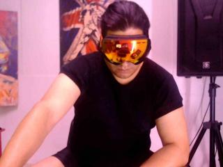 AlessandroYork live cam model at XLoveCam