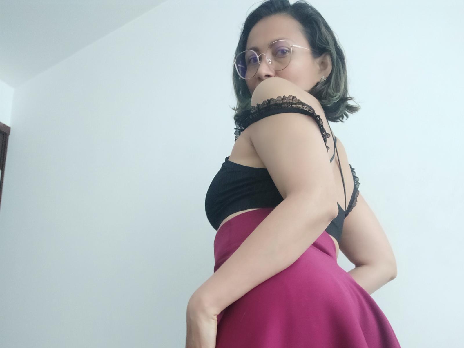 AlishaColins — live cam photo 4