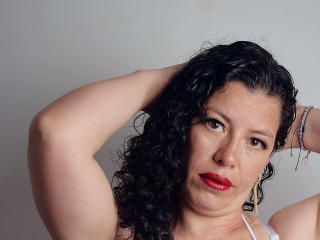ZalyMature MILF Live - Photo 16/21