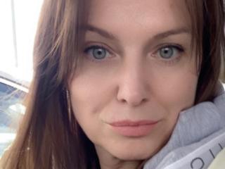RachelClassy Sex Brunette - Photo 10/10