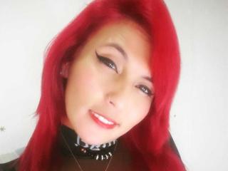 GiselleLacout - Live sexe cam - 12513444