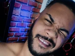 Ramzel69 live cam model at XLoveCam