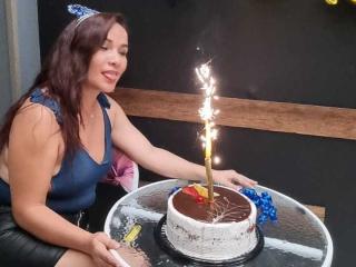 ManuelaTompson Hot Liveshows - Photo 72/1043