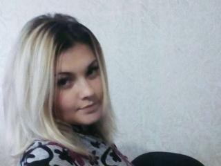 AdrianaWonder Webcam Porno Live - Photo 8/10