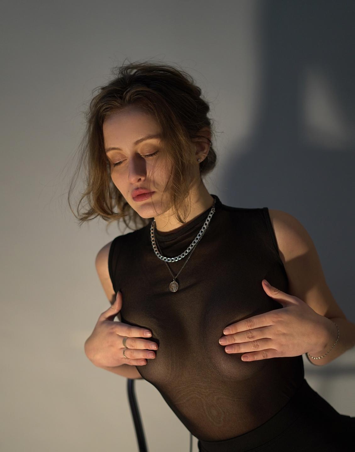 Сексуальные фото и видео AlesyaDrons.