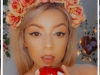 EmyliRosse Seins Liveshow - Photo 4/10