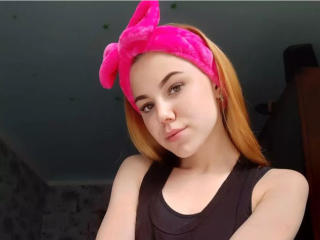 LucyDell Anal en Webcam Live - Photo 2/8