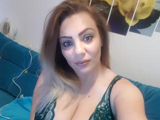 RachelI Sex Brunette - Photo 7/9