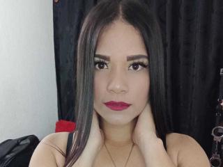 EveHarris live cam model at XLoveCam