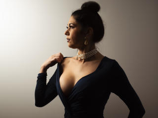 AgnesLoren Webcam Porno Live - Photo 5/7
