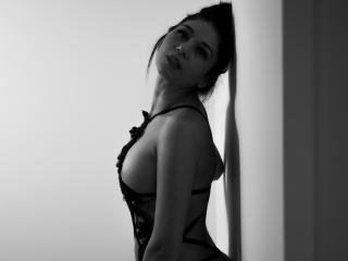 AgnesLoren Webcam Porno Live - Photo 6/7