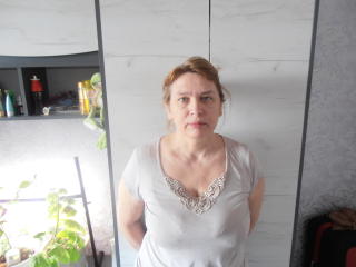 AlineLoveFlowers Webcam Porno Live - Photo 4/9