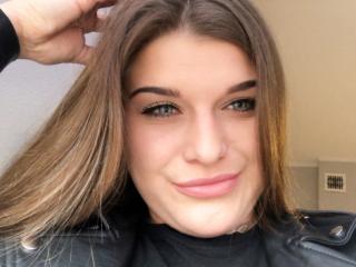 SweetSadie Blowjob XXX Cams - Photo 4/13
