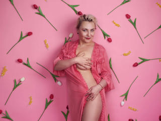 LadyIren Image Gallery