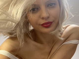 DouceAmelia Amateur Live Cam - Photo 758/1555