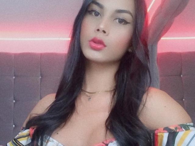 IsabelhaBeauty — live cam photo 2