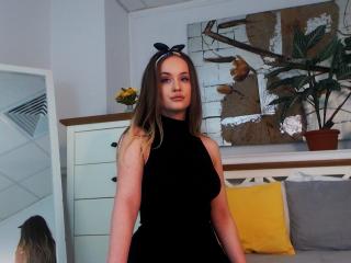 SophieXDee Blowjob XXX Cams - Photo 20/21