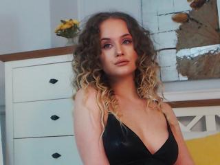 SophieXDee Blowjob XXX Cams - Photo 101/115