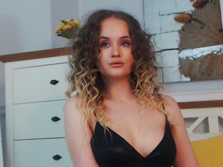 SophieXDee Blowjob XXX Cams - Photo 13/21