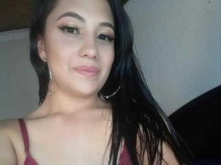 SamanthaaRosse Blowjob XXX Cams - Photo 10/33