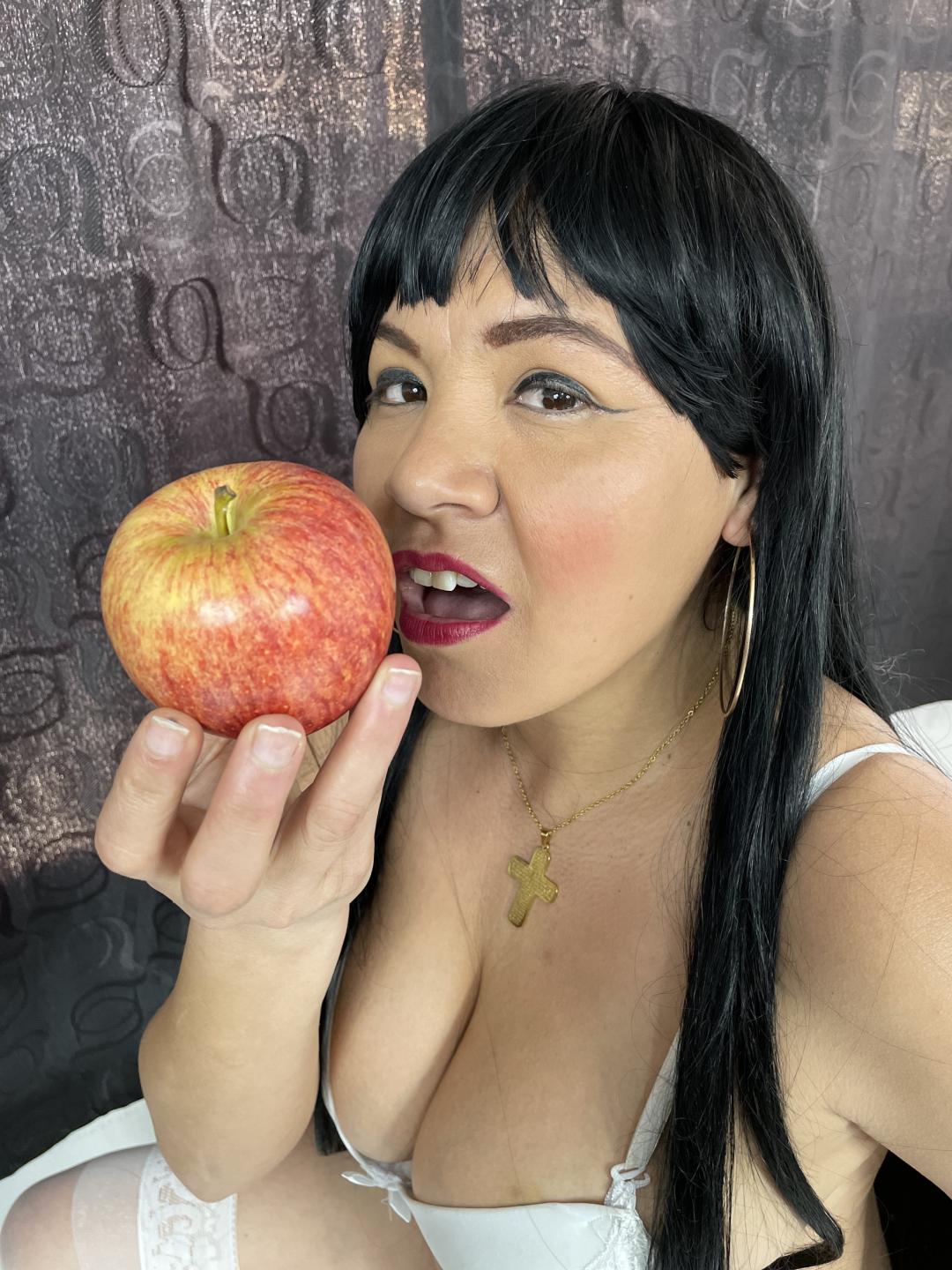 Foto e video sexy di BetanyDiaz 