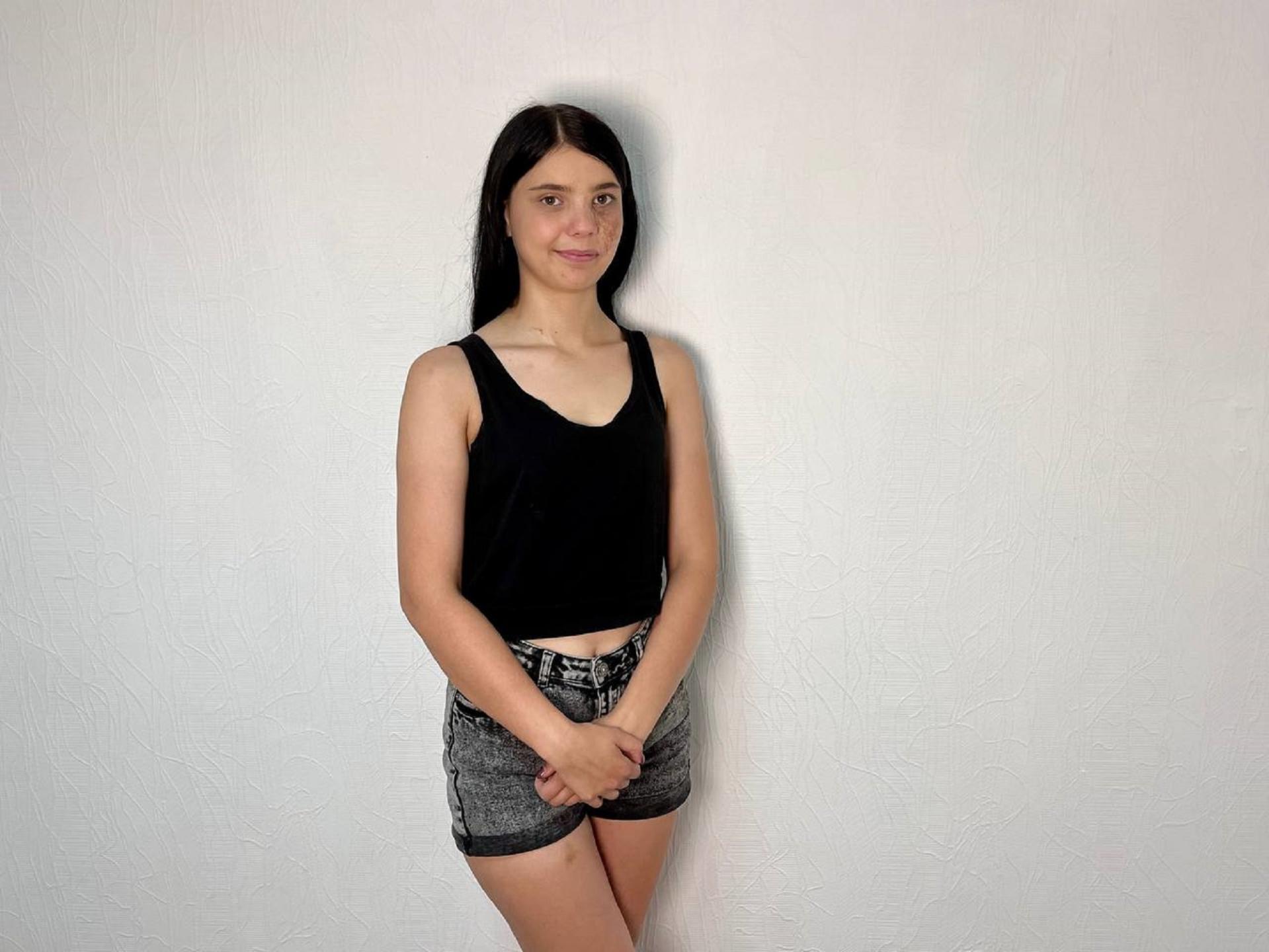 Webcam model ElizavetaCino from XLoveCam