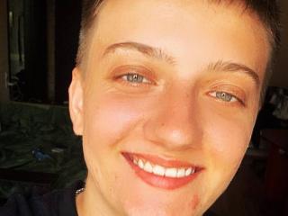 Watch  JamesChet live on XLoveCam
