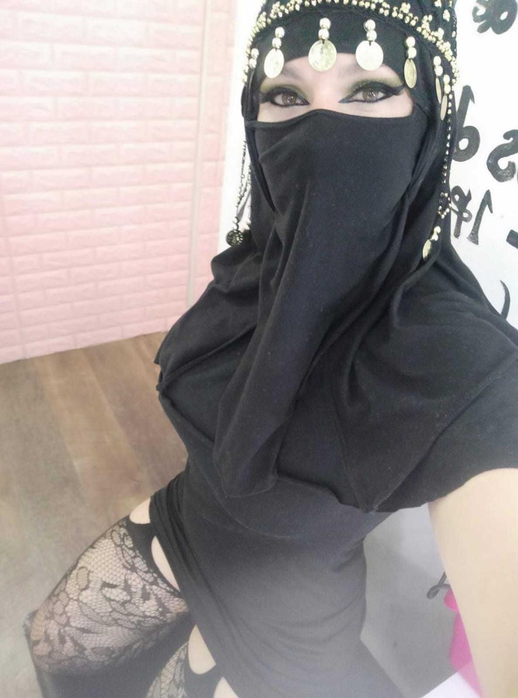 webcam model EvelynSalax from XloveCam webcam model EvelynSalax from XloveCam