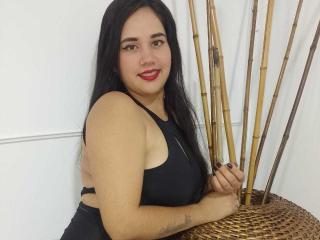 AleishaFoxy Webcam Porno Live - Photo 4/37